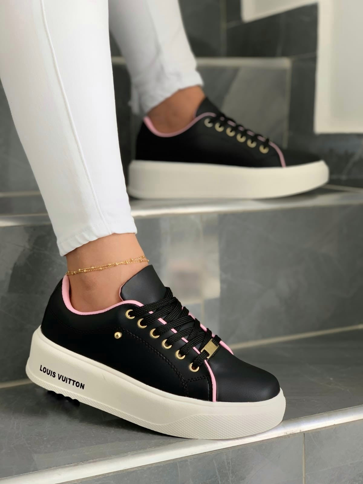 "🌟New Tenis Bolicheros Louis Vuitton Estilo Relajado y Urbano 🌟🌟🚶‍♂️🚶‍♂️🏷️